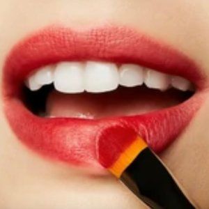 929 You're Buggin Lady  MAC Matte Lipstick Full …